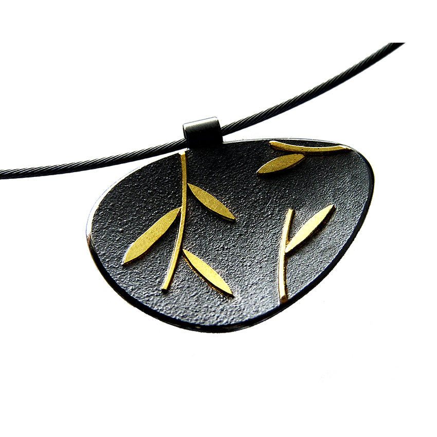 PETAL SHAPED LEAF PENDANT