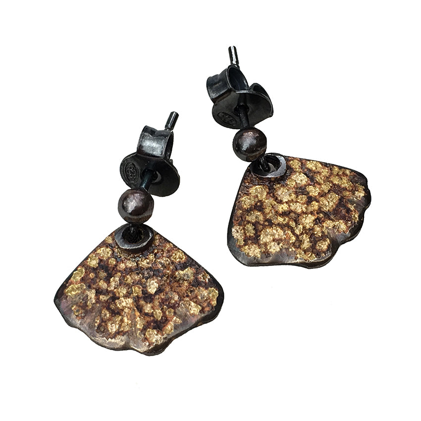 STONE PATTERN FAN STUD EARRINGS