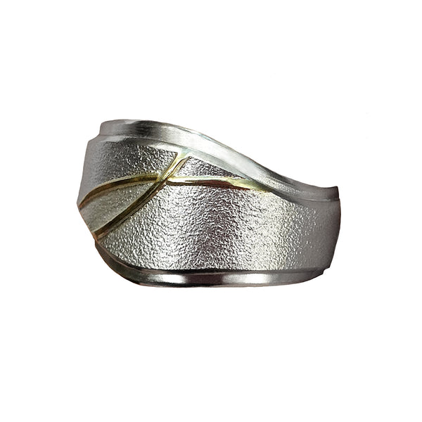 SEAM OF GOLD RING