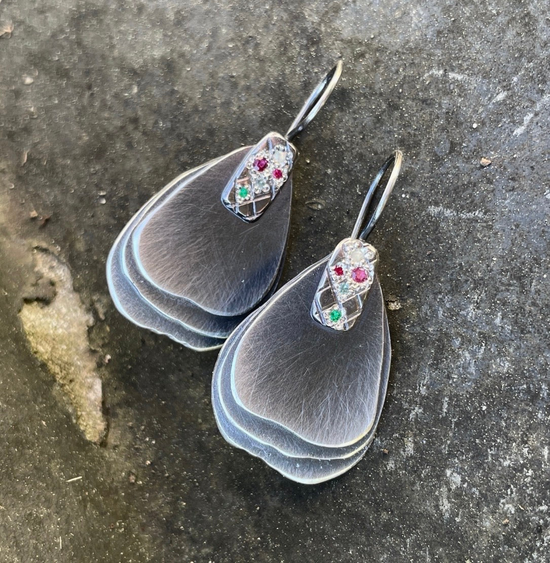 PETAL HOOK EARRINGS