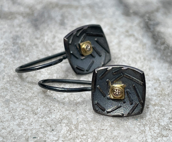 COGNAC DIAMOND SPIRAL HOOK EARRINGS