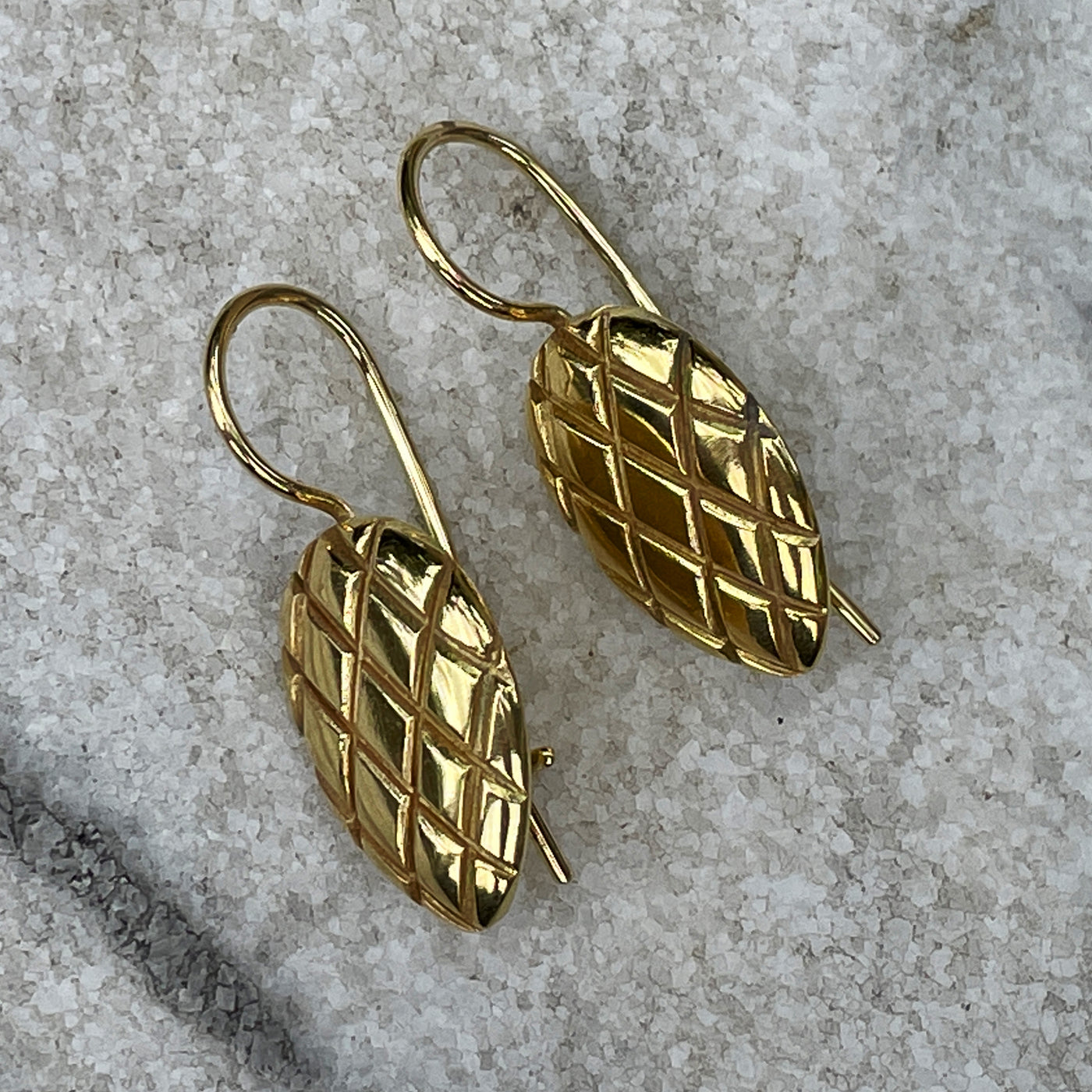 QUILTED HOOK EARRINGS