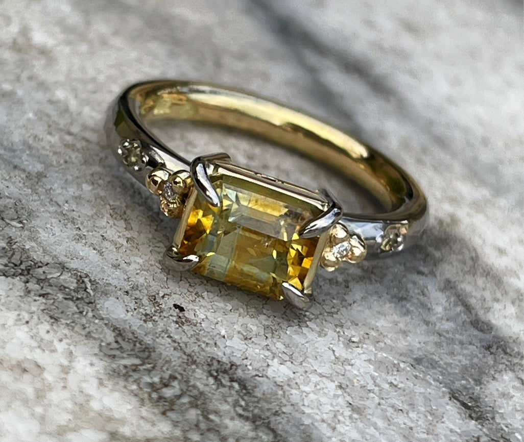 SONG OF LOVE RING